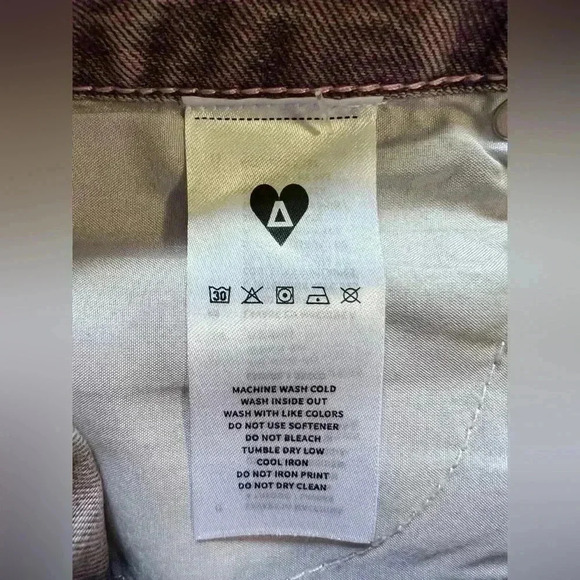 Aelfric Eden Women’s Purple Distressed Hole Wise Leg Jeans - Size 30 - Picture 7 of 7